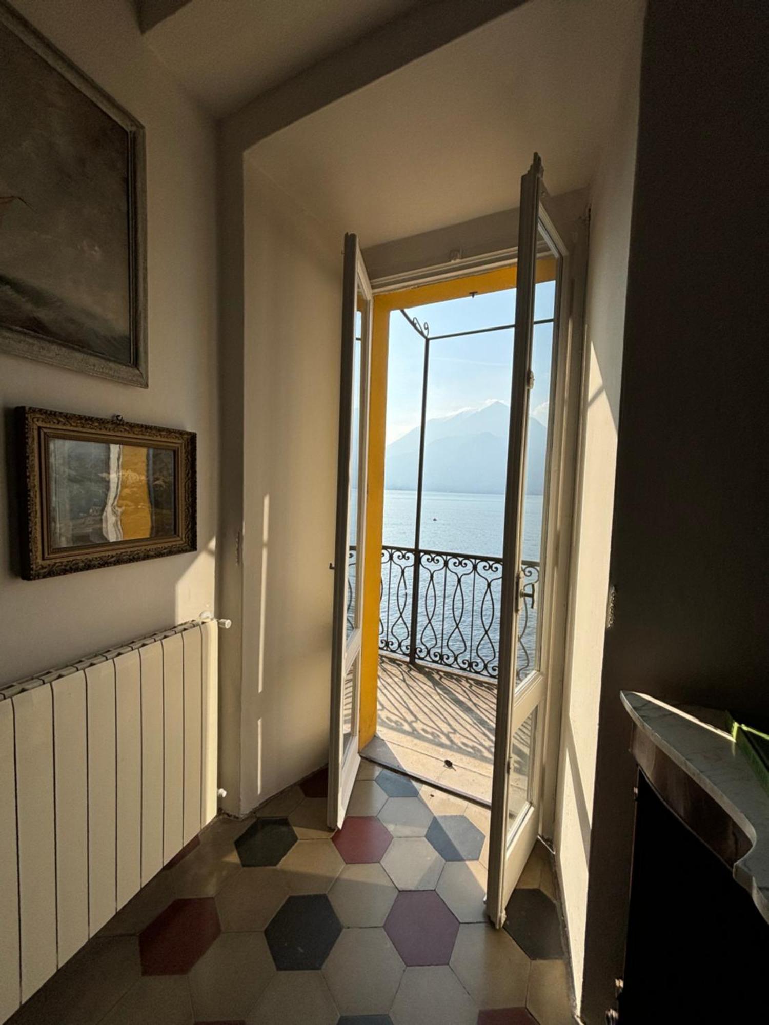 Varenna Caffe Apartment Exterior foto